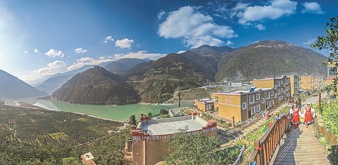 芦山地震灾区:三年重建 旧貌换新颜(图) - 头图 - 中国网四川_网上四川_四川新闻